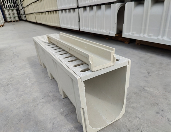 U200-300-1000 樹(shù)脂排水溝