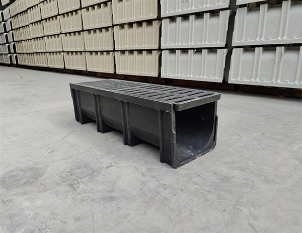 U300-300-1000 樹(shù)脂排水溝