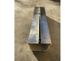 中單縫線性排水溝